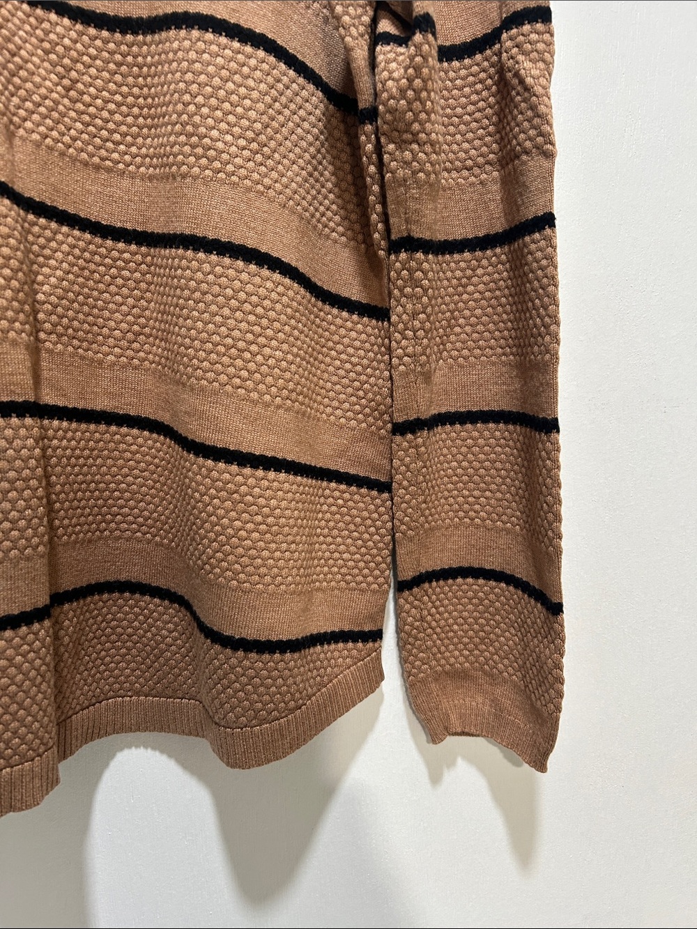 CHICOS Womens Striped Lightweight Crewneck Sweater Tan Black Sz 1 MD - Picture 5 of 9